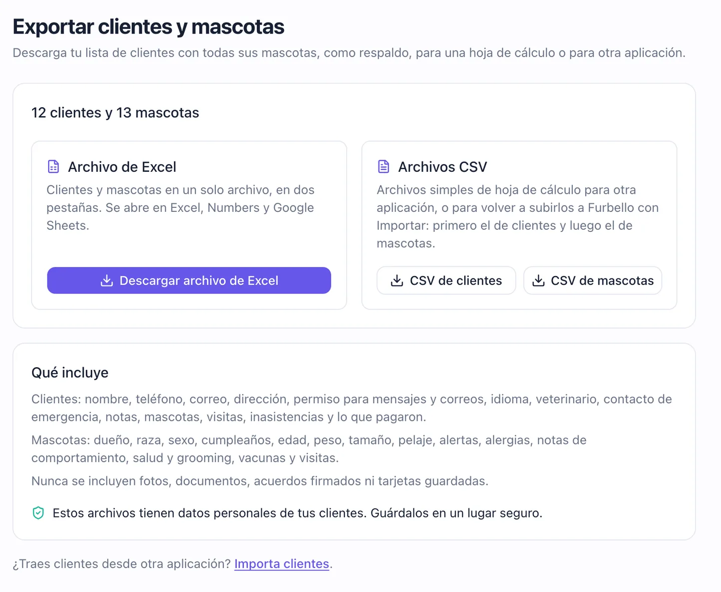 La página Exportar clientes y mascotas en español, con 12 clientes y 13 mascotas, el botón Descargar archivo de Excel y los botones CSV de clientes y CSV de mascotas